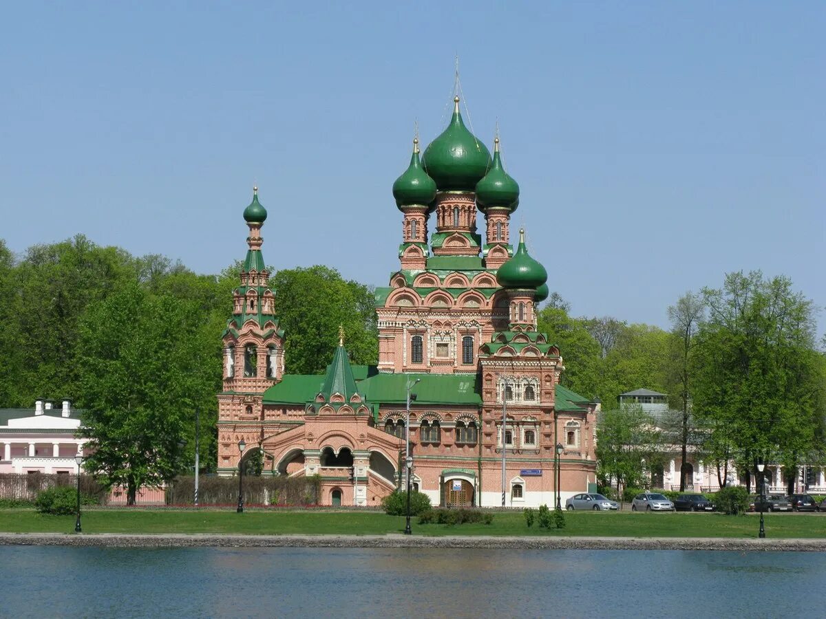 Останкино 17. Храм Живоначальной Троицы в Москве Останкино. Церковь Троицы Живоначальной в Останкине, Москва. Живоначальная Троица в Останкино. Храм Животворящей Троицы в Останкино.