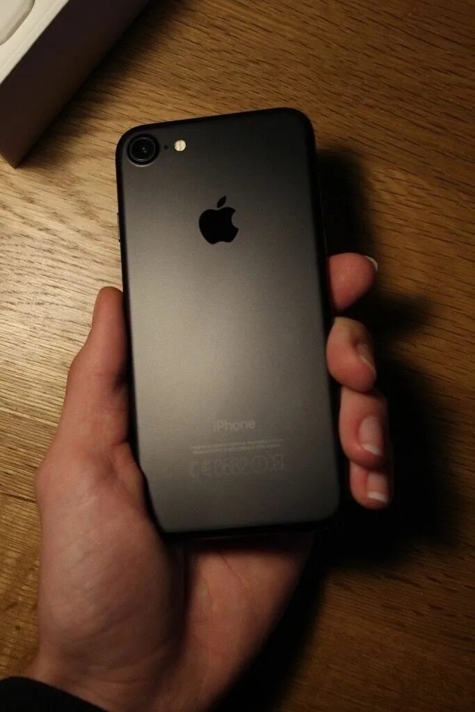 Айфон 7 худший. Iphone 7 черный. айфон 7 128 гб. айфон 7 32 гб черный. iphone 7 matte black.