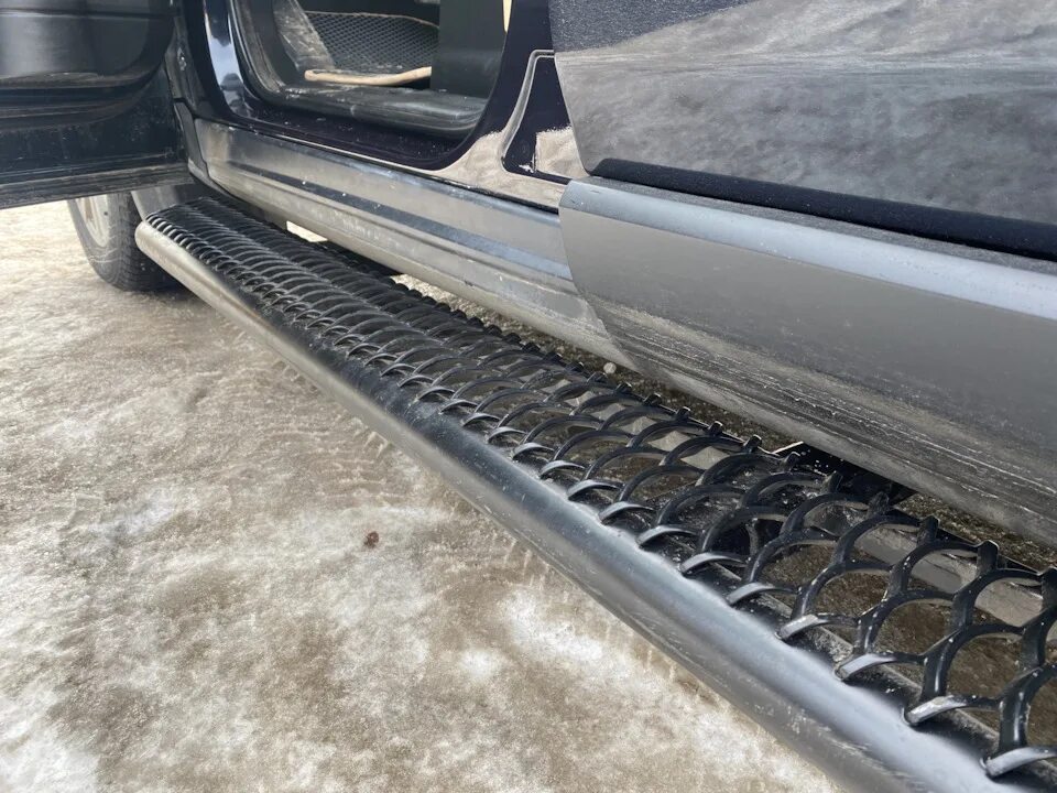 Discovery 3 cts пороги. Пороги для lr discovery 4. Накладка порога порога land rover discovery 3. Пороги ленд ровер дискавери 3. Пороги discovery 4.