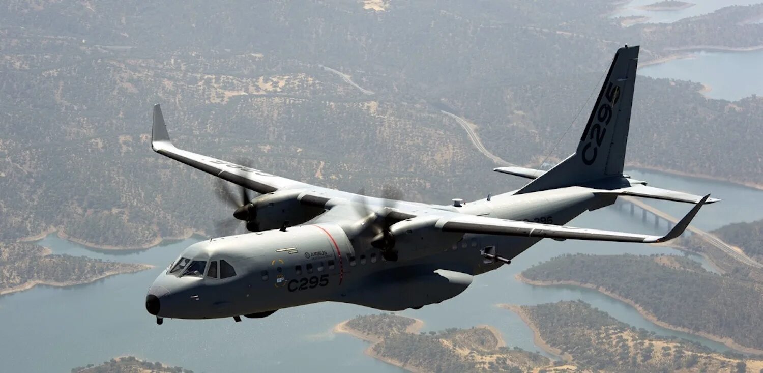 Поезд 295а фото. Casa c-295m. 295м поезд. M ms мороженое. Самолет casa c-295.