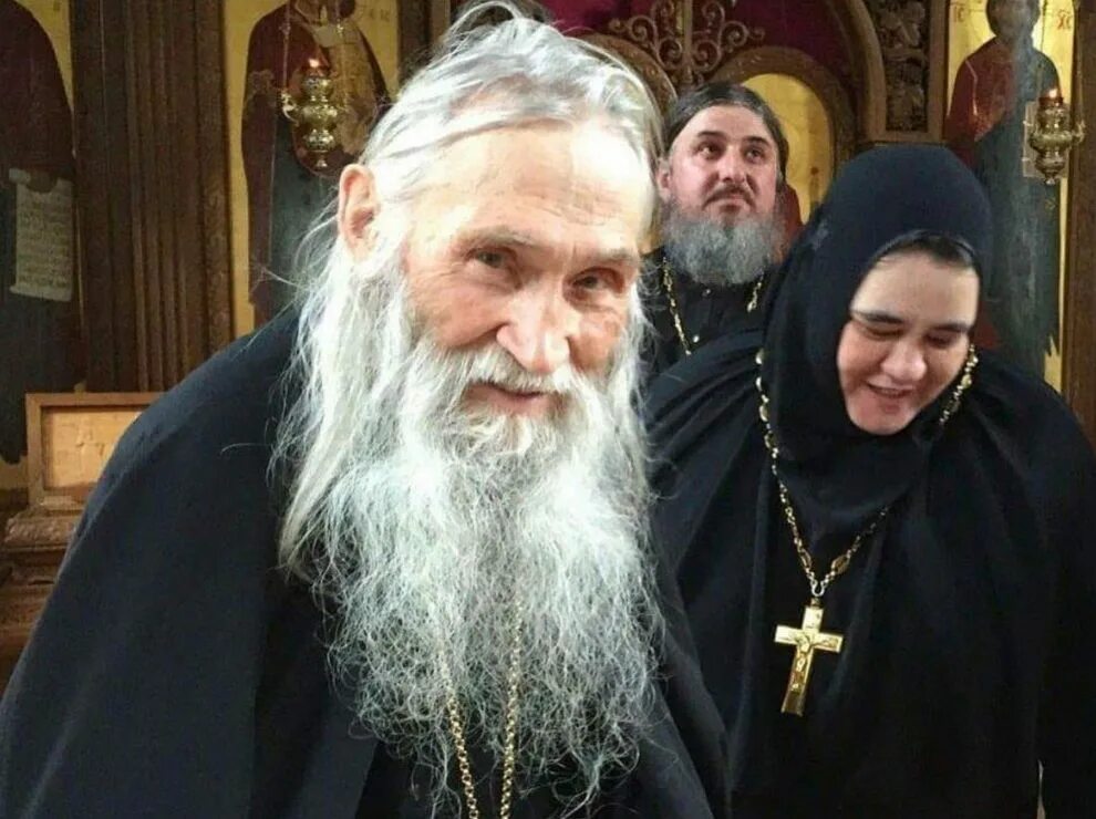 афонский старец илий. где сейчас старец. оптина пустынь старец илий. монах власий псково-печерский монастырь. старец илия духовник патриарха кирилла.