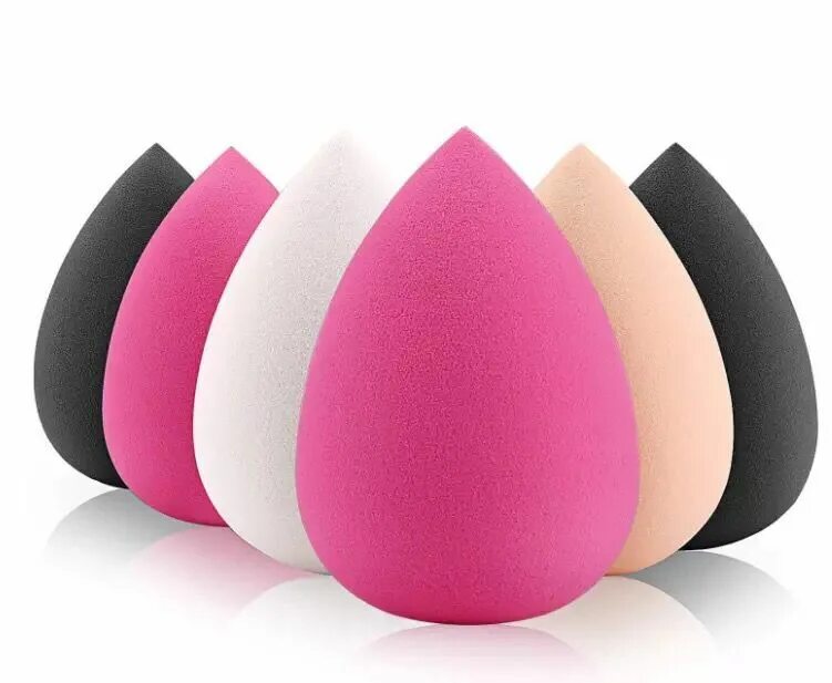 Спонж это. Спонж Beauty Blender. Бьюти блендер beautyblender. Спонж для макияжа beautyblender. Huda Beauty спонж.