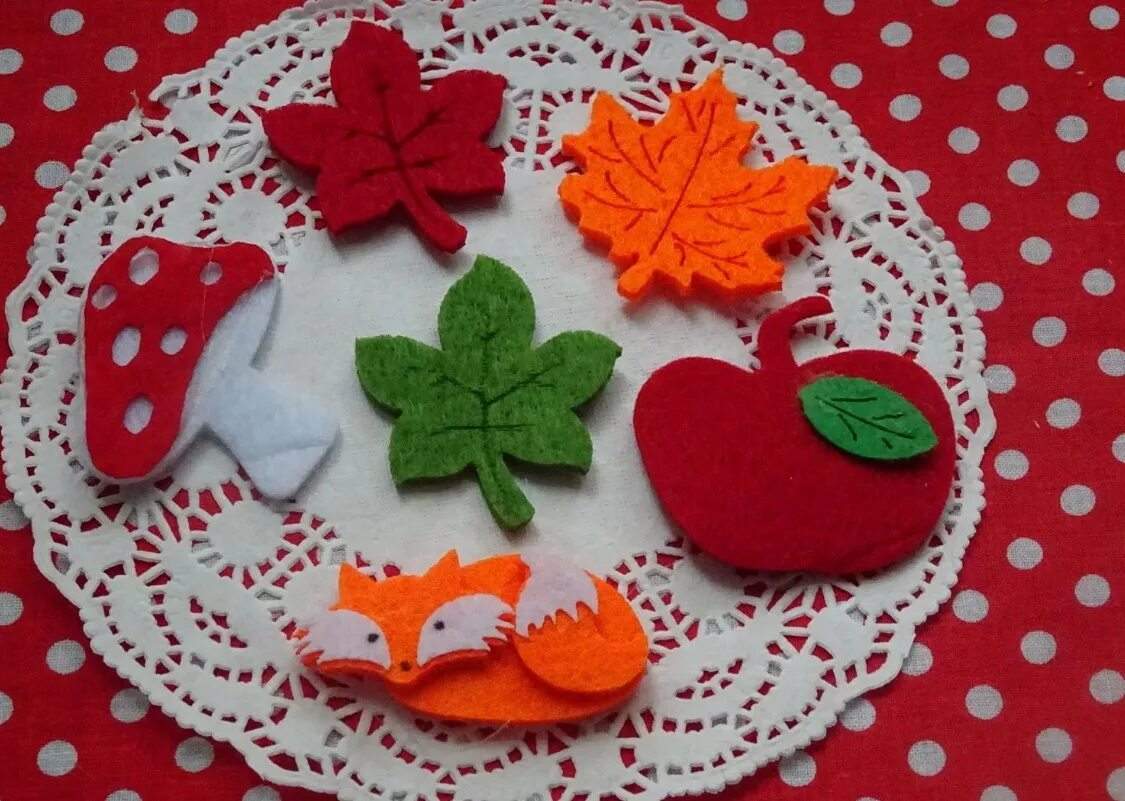 Идеи из фетра. Игрушки из фетра. Фетр игрушки. Подвески из фетра. Идеи из фетра.