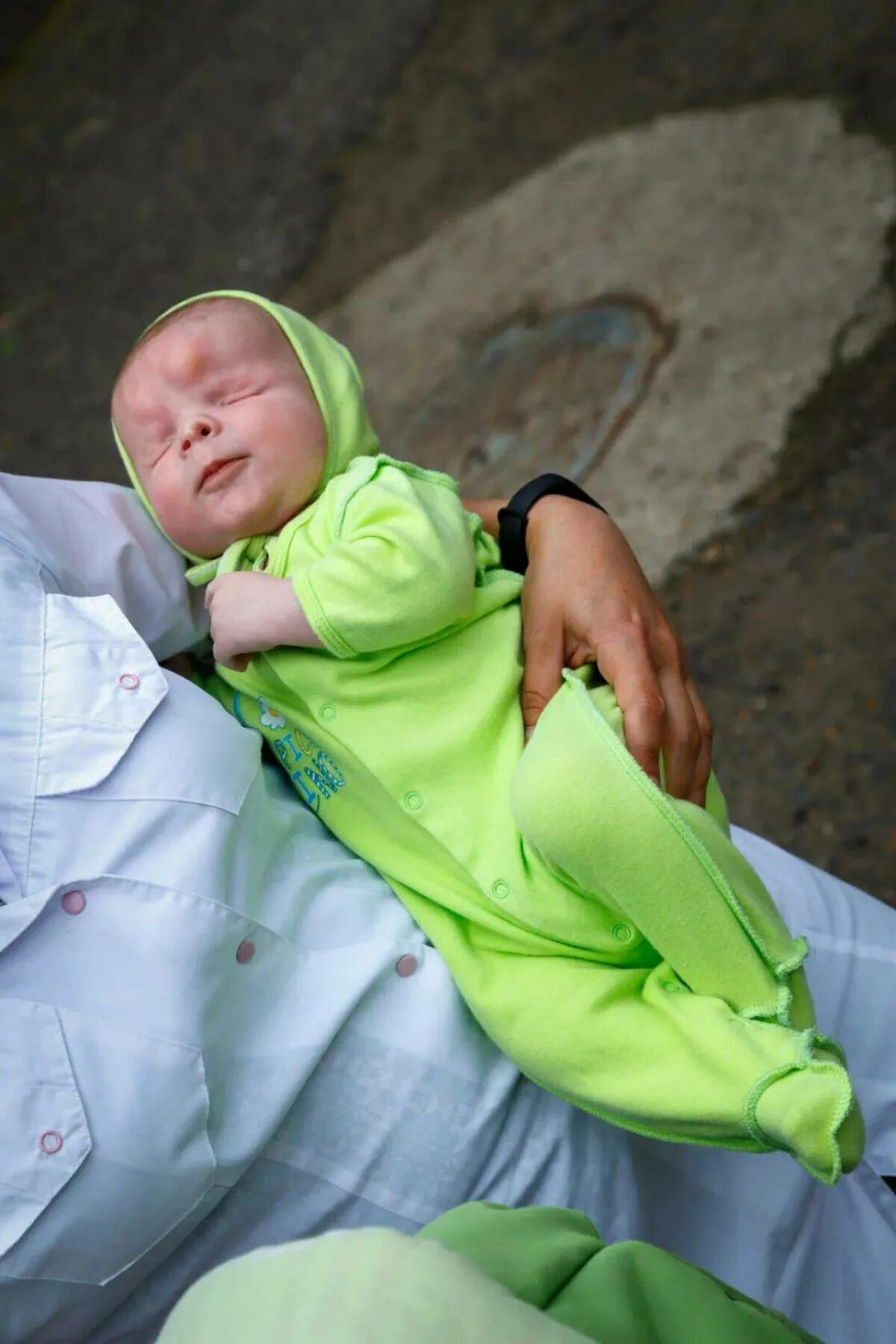 Родить маленького. Новорожденный только родился. Необычные Новорожденные.