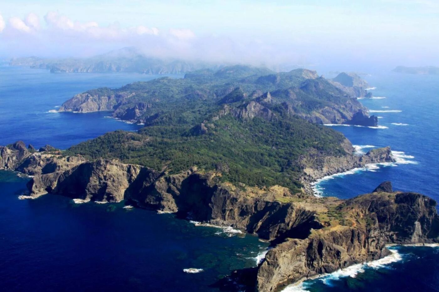 Острова Огасавара Япония. Национальный парк Огасавара Япония. Остров Хоккайдо Япония. Остров Бонин Япония.