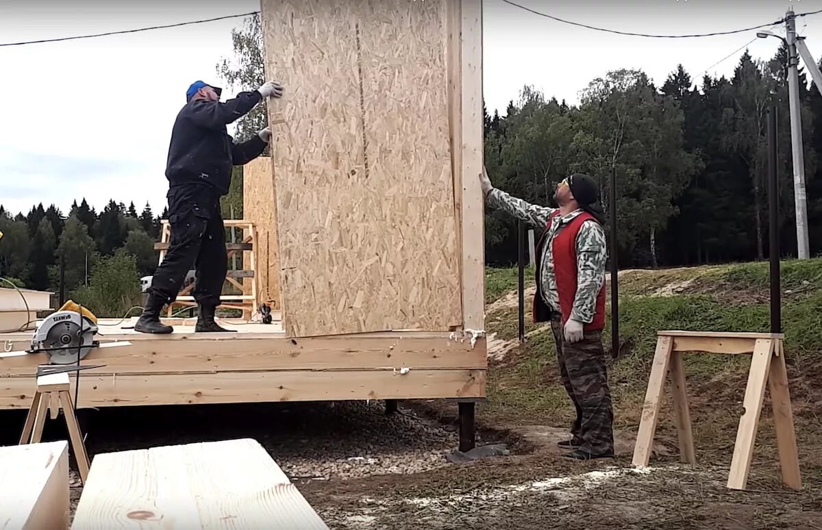 Видео сборки дома. Технология SIP панелей. Монтаж СИП панелей. Сборка СИП панелей. Сборка домов панелей.