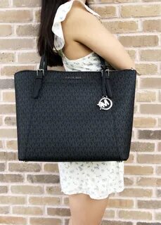 Top zip