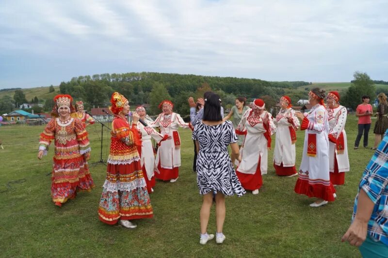 Village head. Деревня Пикшики Красноармейский район. Пикшикская СОШ Красноармейского района Чувашской Республики. Пикшик ансамбль. Красноармейский район Чувашия д. Пикшики.