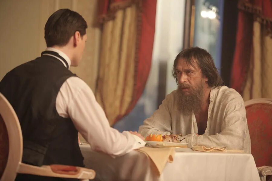 Фото: Григорий Р. / Кадр из сериала "Григорий Р." (2014) #2475474