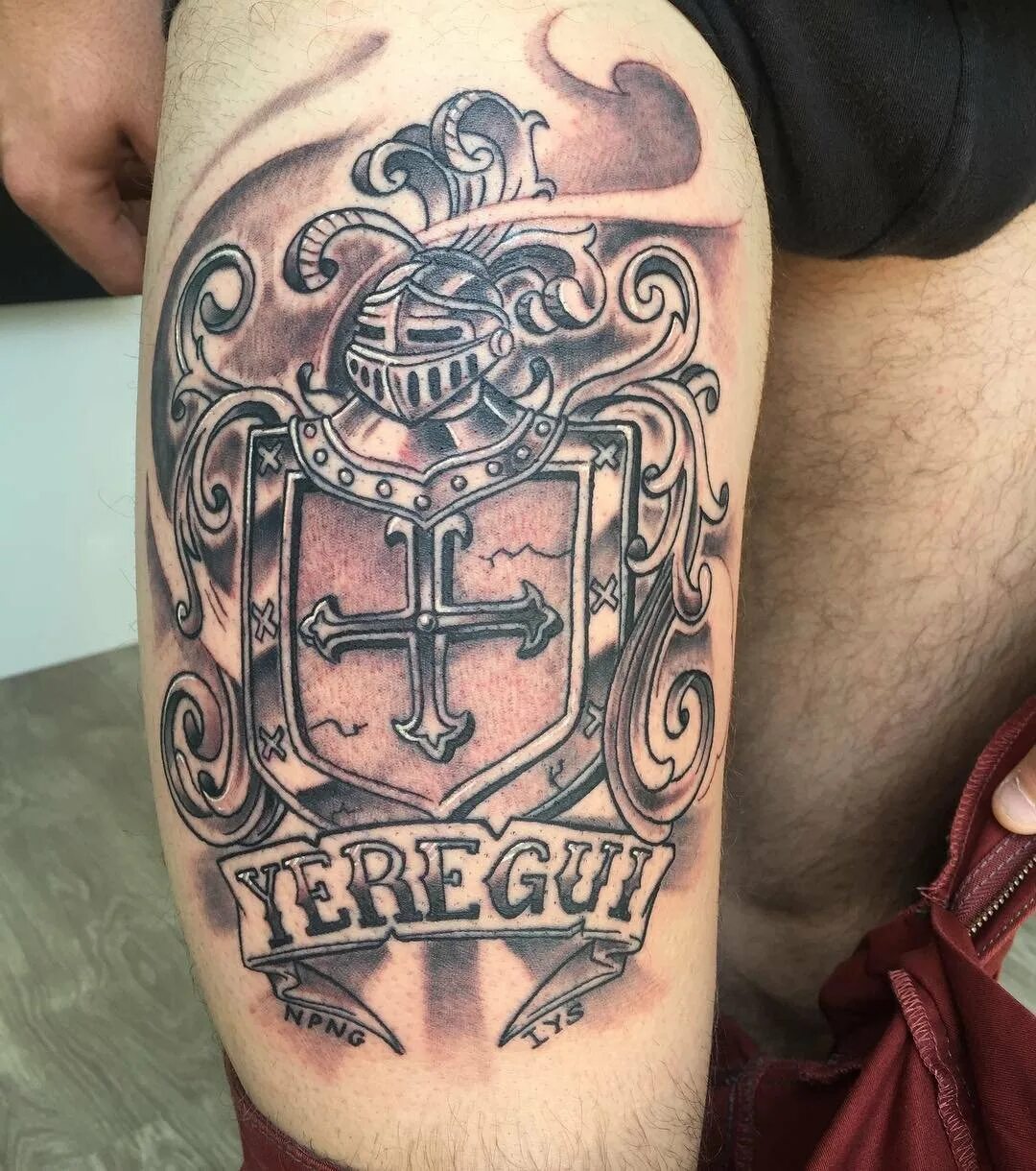 Тату щит. Тату мужское щит. Тату мужское щит. Тату щит. Тату два меча щит.