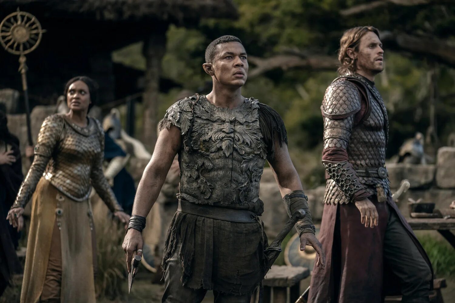 чарли викерс халбранд. The lord of the rings: the rings of power. назанин бониади властелин. кольца власти 2022. кольца власти сериал 2022 кадры.