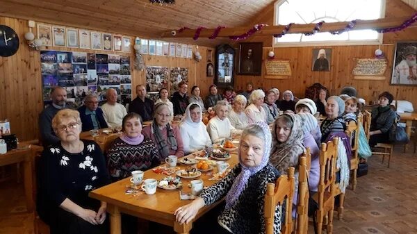 Библиотечный прихожанин 7. Библиотечный прихожанин 7. Анненковская средняя школа майнского района выпуск 2004г. Библиотечный прихожанин 7. Персонал библиотеки.