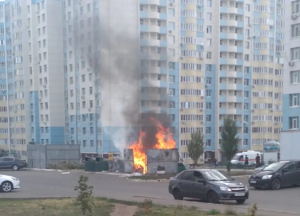 Пожар в Оренбурге. Пожар в Оренбурге вчера. Пожар в Оренбурге сегодня. Оренбург пожары за сутки. Что произошло в оренбурге сегодня