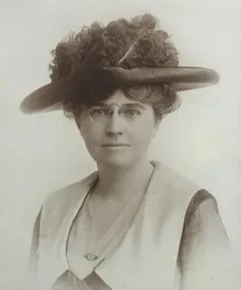 Helen kelly