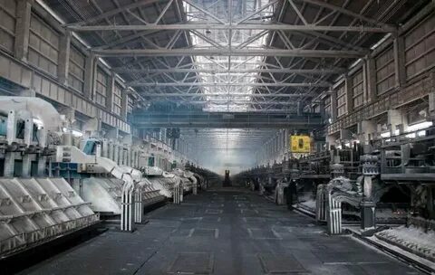 Где расположены крупные алюминиевые заводы