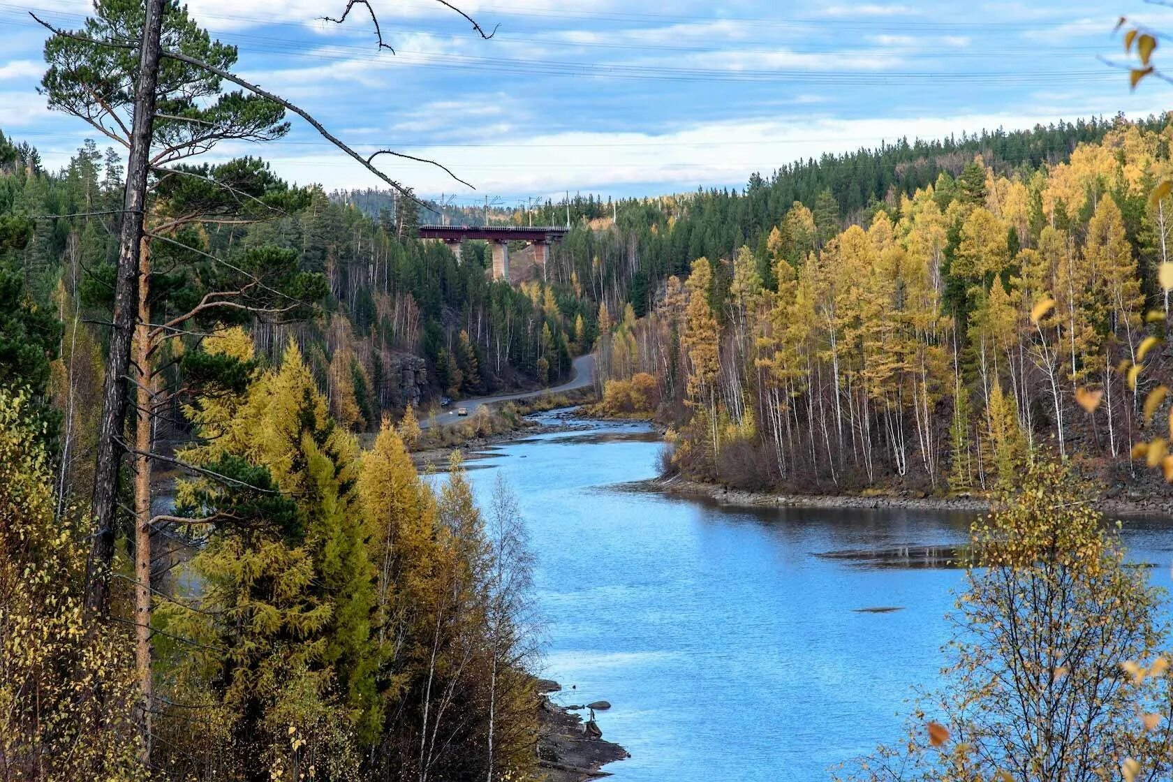 Иркутская область приморский край. Река Карапчанка Усть-Илимск. Речка Карапчанка Усть Илимск. Речка Ангара Усть Илимск. Усть Илимск леса.