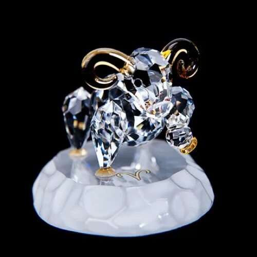 горный хрусталь фигурки. хрустальная статуэтка. украшения из горного хрусталя для женщин. хрустальные сувениры ,статуэтки. хрусталь овен.