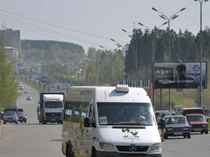 52 автобус часы. 52 Маршрутка. 52 Автобус Ижевск. 52 Маршрутка Ижевск. 39 Автобус Ижевск.