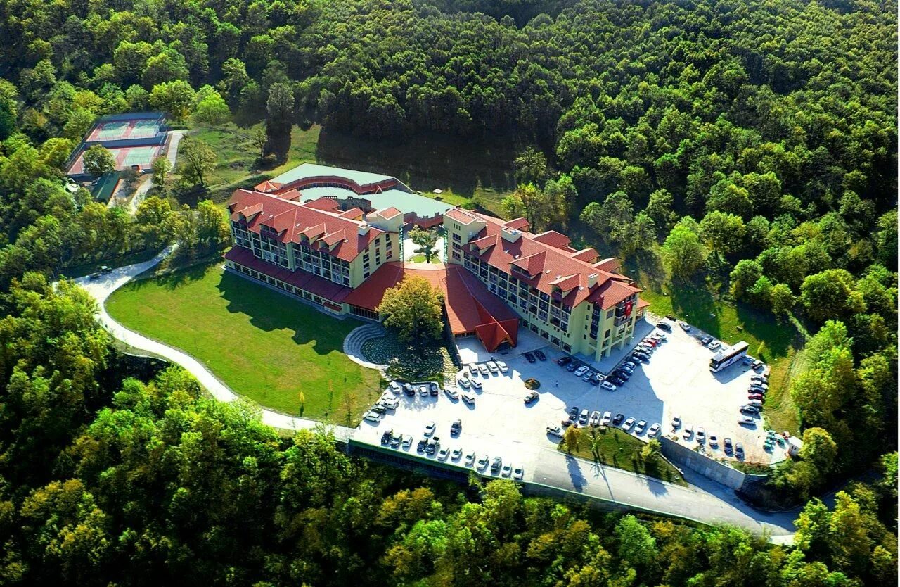 Болу последние. Gazelle resort spa. болу турция гостиница. болу отели для детей. болу турция отдых цены 2025.