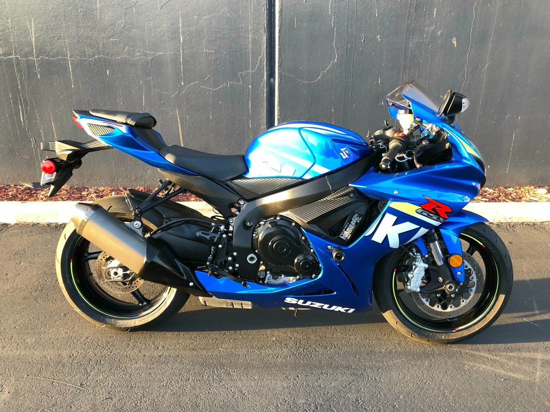 Suzuki GSXR 750. Сузуки 750 GSX. Suzuki GSXR 600 2015. Судзуки GSX 750. Gsx r купить