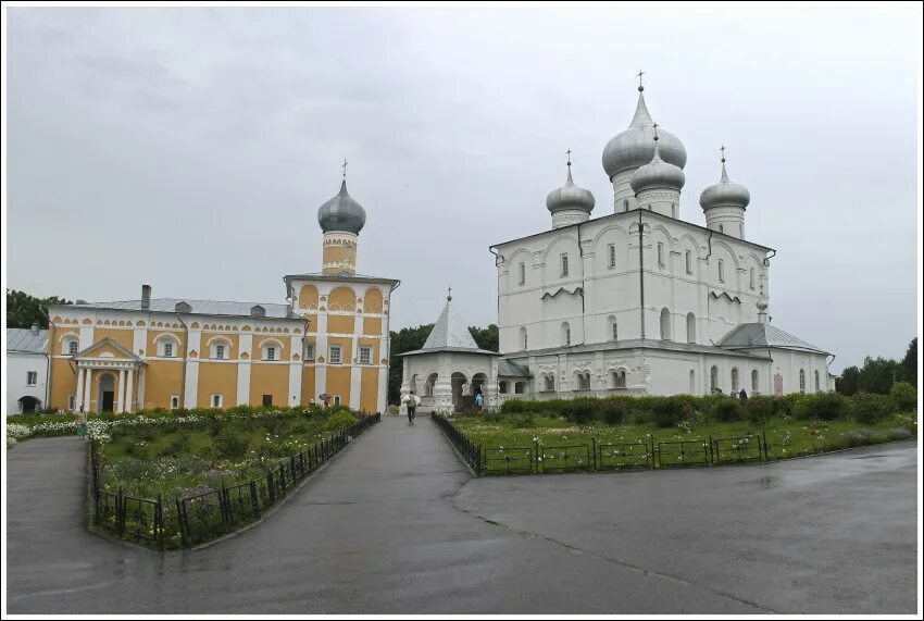 Варлаамо-Хутынский Спасо-Преображенский монастырь. Новгород Варлаамо-Хутынский Спасо-Преображенский монастырь. Хутынь Великий Новгород монастырь. Сайт хутынского монастыря