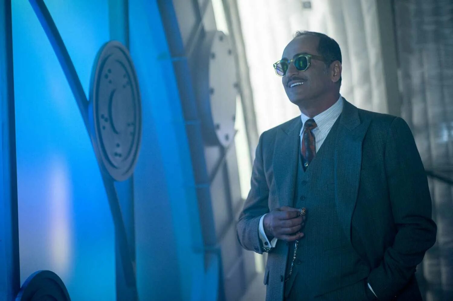 Легион дата выхода. Легион 1 серия. Легион дата выхода. Легион сериал кадры. Дэвид хеллер легион.