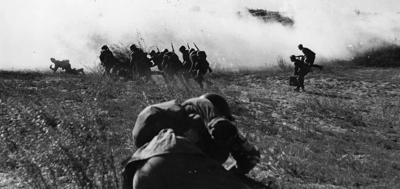 Операция летом 1943. Сумско-прилукская операция. сталинградская битва 1942. поле боя сталинградская битва. донбасская наступательная операция 1943.
