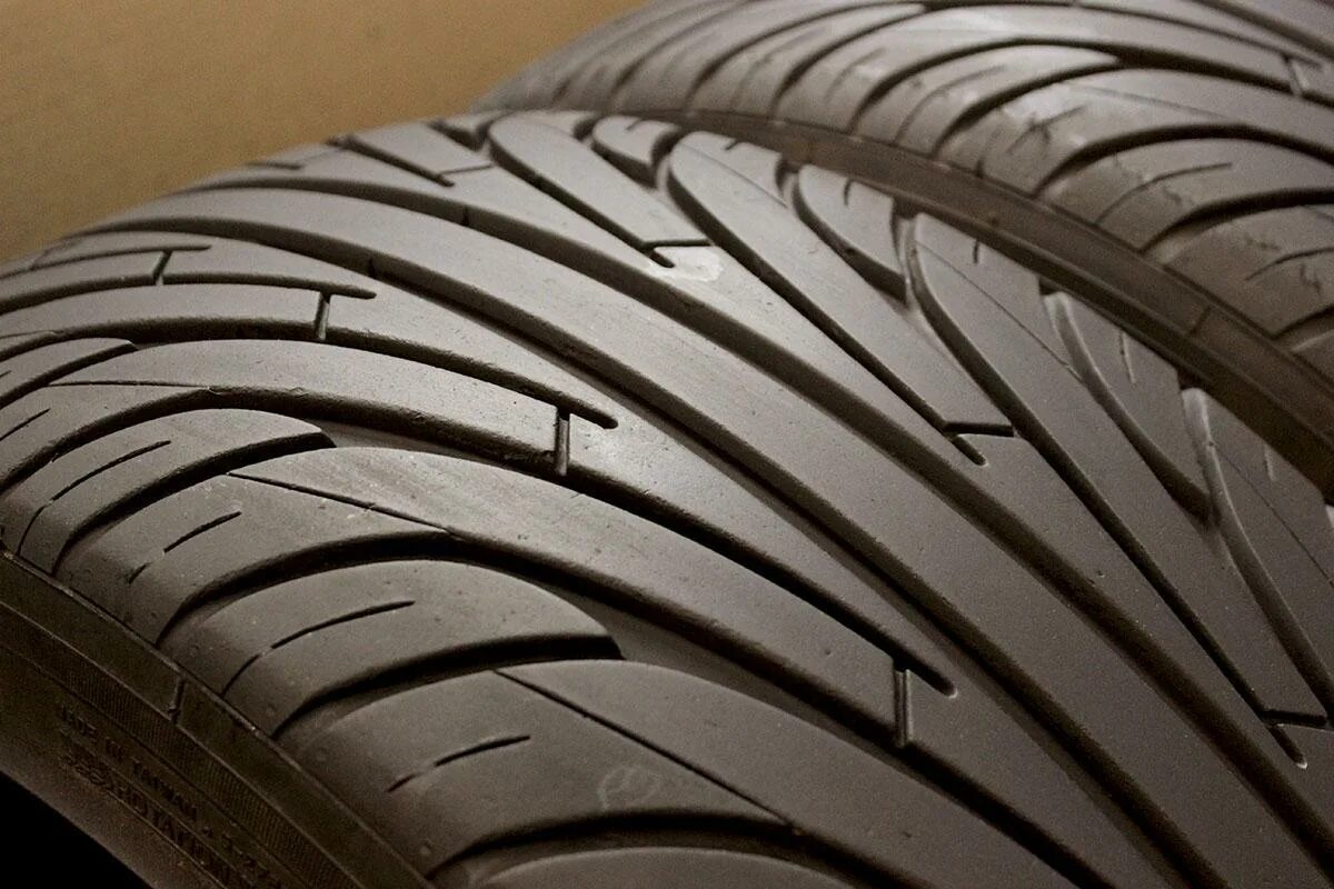 Резина б у 16 лето. Nankang ns2 Ultra Sport. Nankang Ultra Sport NS-II 225/40 r18. Шины Nankang NS-2. Nankang Ultra Sport 2.