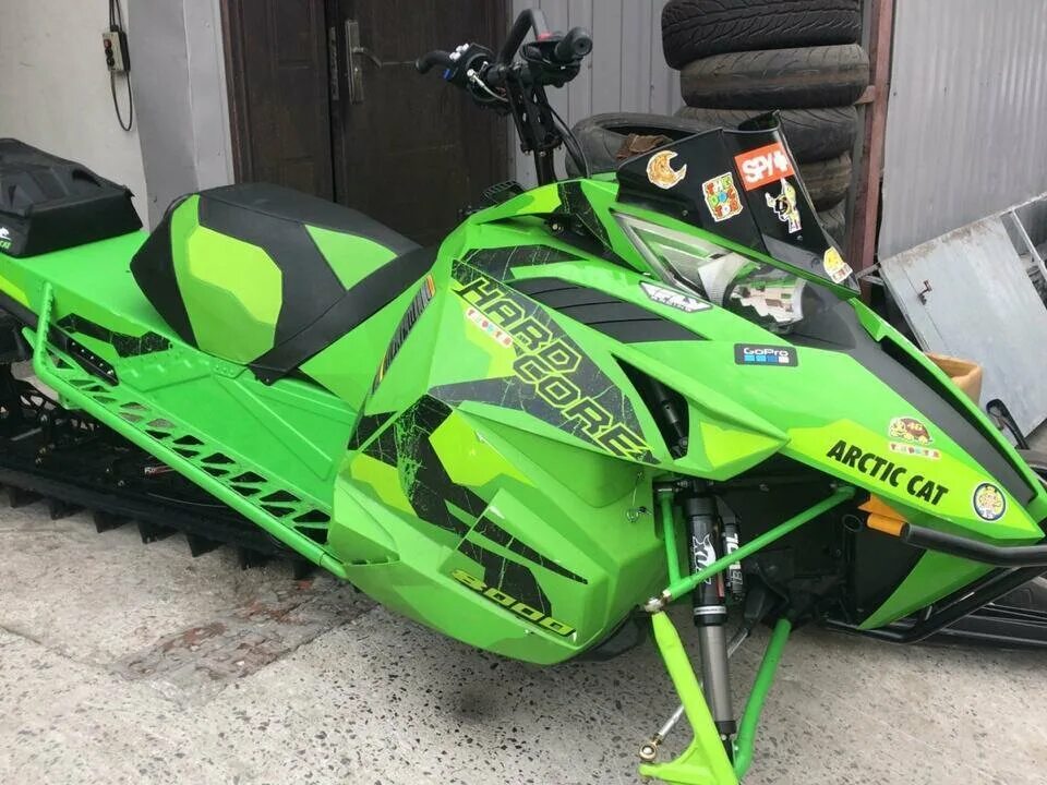 Arctic cat 8000. Arctic cat m8000. Снегоход арктик кэт 8000. Арктик кэт альфа. Arctic cat 8000 снегоход.