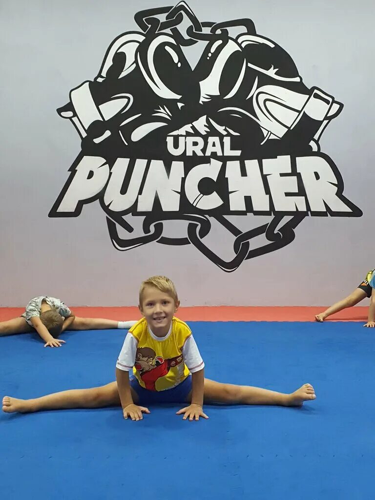 Урал панчер. Урал панчер. Панчер екатеринбург. Панчер. Боксёр-панчер.