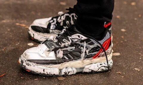 Destroy lonely maison margiela