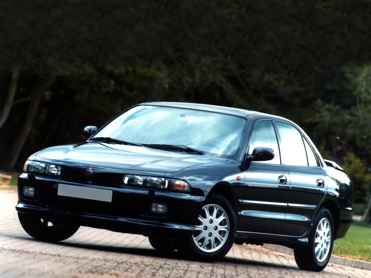 Машины митсубиси старые. Митсубиси галант 7. mitsubishi galant 7 поколение. мицубиси галант 1993. митсубиси галант 7 седан.