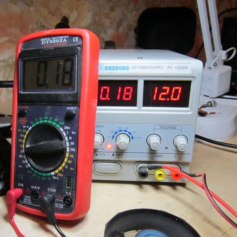 Измерения вольт и ватт мультиметром. Как измерить ватты мультиметром. Тестер Вт-100. Как изменить потребление ватт компьютера через мультиметра.