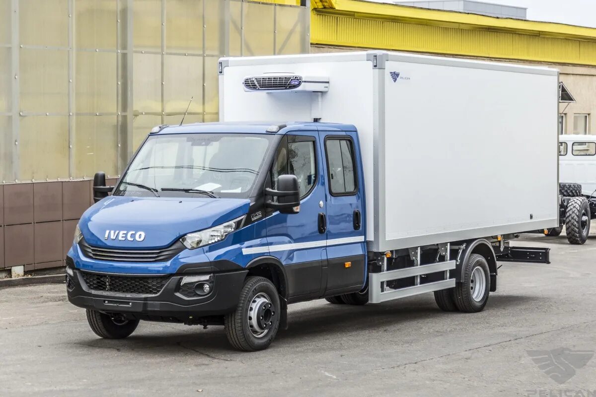 Кабина ивеко дейли. Iveco Daily 70c. Ивеко Дейли 70с15. Ивеко Дейли 70с15 фургон. Iveco Daily 70c15 рефрижератор.