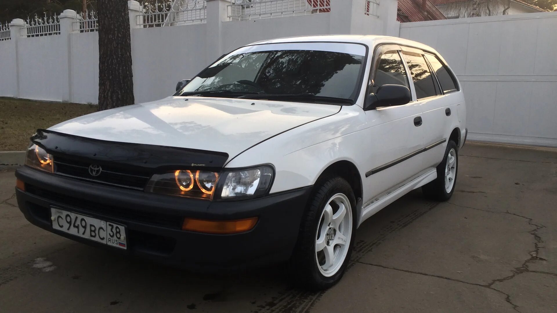 Toyota corolla ae103 универсал. Тойота королла 102 кузов. Тойота королла 1998г. Тойота королла 102 кузов. Тойота королла универсал 103 кузов.