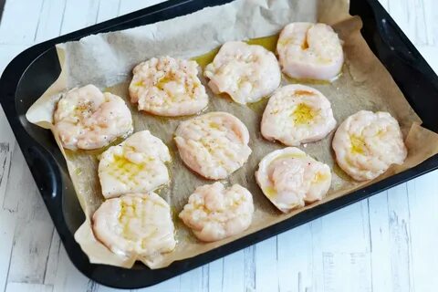 Куриные медальоны с сыром в духовке