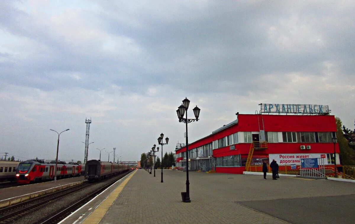 Ржд архангельск работа. Жд вокзал архангельск. жд вокзал архангельск 2025. станция архангельск город. вокзал архангельск город.