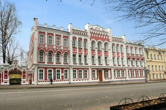 Смоленская художественная галерея смоленск. Смоленский музей заповедник. Художественная галерея коммунистическая ул 4. Художественная галерея коммунистическая ул 4. Смоленская художественная галерея картины.