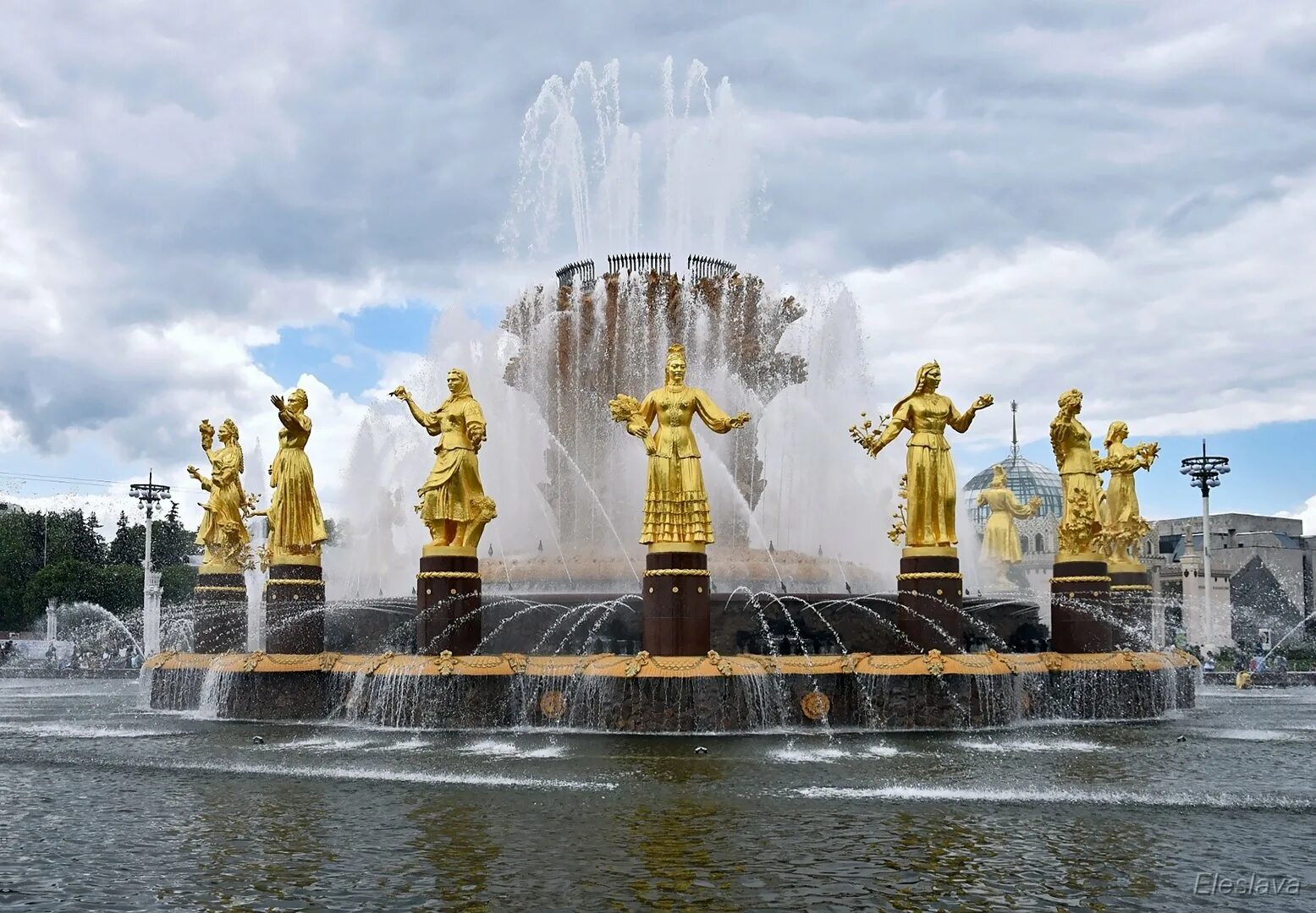 Фонтан дружбы. Москва фонтан дружбы народов вднх. ввц фонтан дружбы народов. фонтан дружбы народов вднх. москва 1954 топуридзе. фонтан вднх 16 республик.