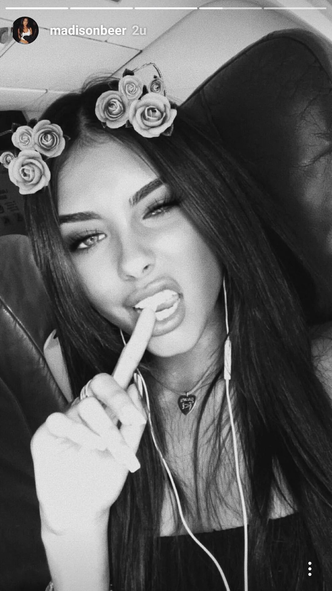 Madison Beer selfie. Наращивание ресниц Медисон бир. Make you mine mixed madison beer