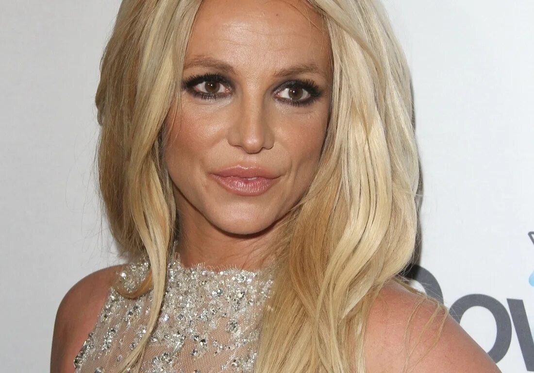 Сколько спирс. Бритни спирс 2025. бритни спирс 2011 год. бритни спирс фото. britney spears сейчас.