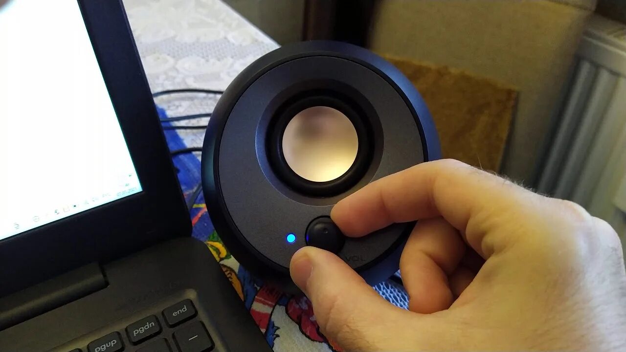 Creative pebble v2. Колонки creative pebble v2.