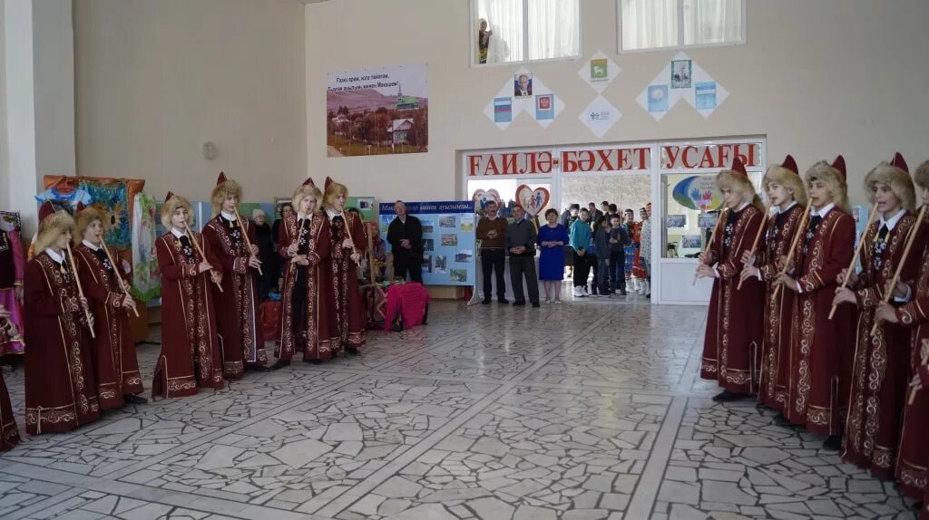 Погода явгильдино караидельский. Дом культуры явгильдино. Погода явгильдино караидельский. Явгильдино. Мечеть в караиделе.