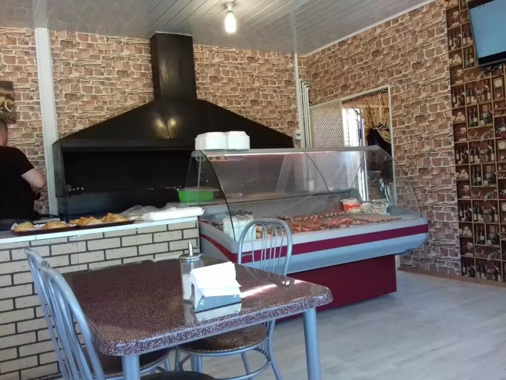 Интерьер современной шашлычной. Шашлычная пенза. Шашлычный ресторан. Шашлычная ресторан. Ресторанный шашлык.