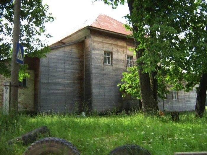 Яйвинский острожек усть игум. Рассолоподъемная труба чердынский. Усть игум александровский район. Яйвинский острожек усть игум. Школа села усть игум.