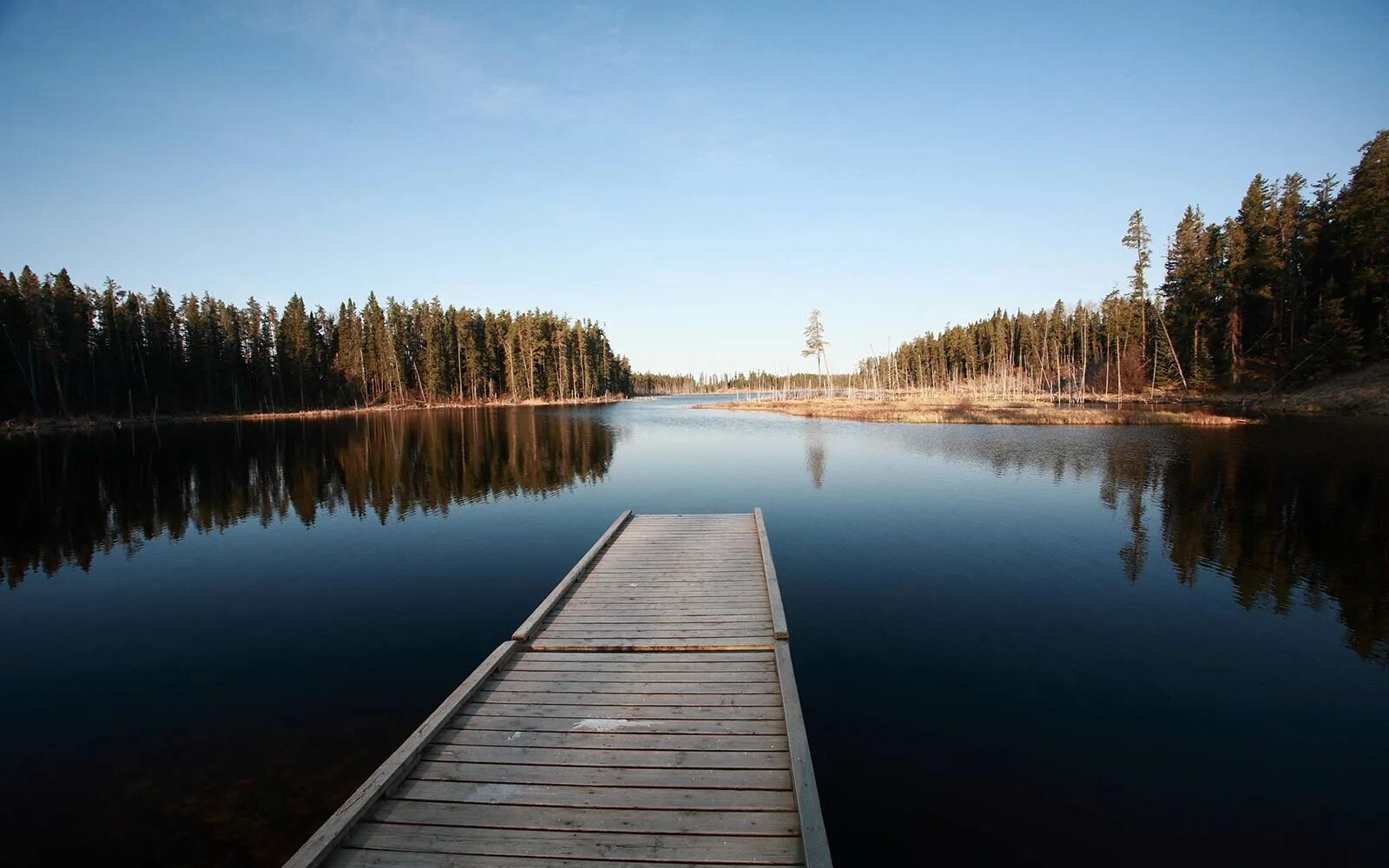 Озеро длинное название. Pekwachnamaykoskwaskwaypinwanik Lake Канада. Самое длинное географическое название в Канаде Pekwachnamaykoskwaskwaypinwanik Lake. Озеро Манитоба. Озеро с самым длинным названием в Канаде.