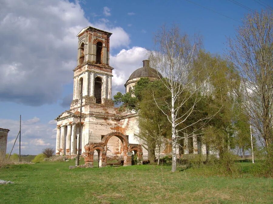 скорбященская церковь село ильинское. храм в с ильинское лихославльского района. осиновая гряда лихославльского. лихославль улица ямская. лихославль церковь знамение.