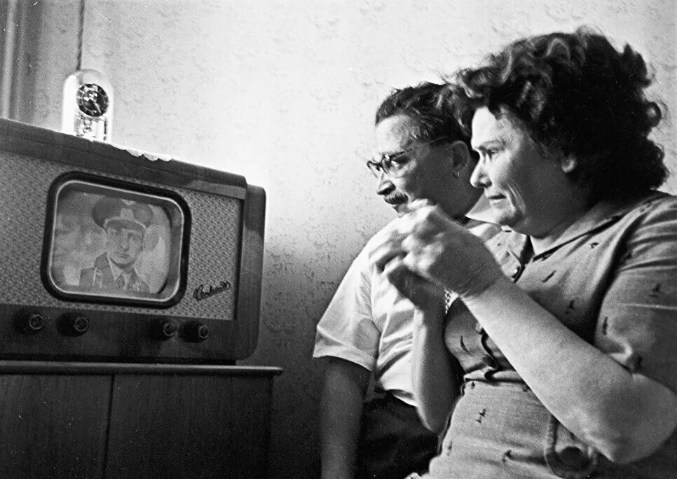 Год создания телевидения. Первая центральная студия телевидения. 1931 телевизор ссср. 1951 создана первая в ссср центральная студия телевидения. центральная студия телевидения 1951.