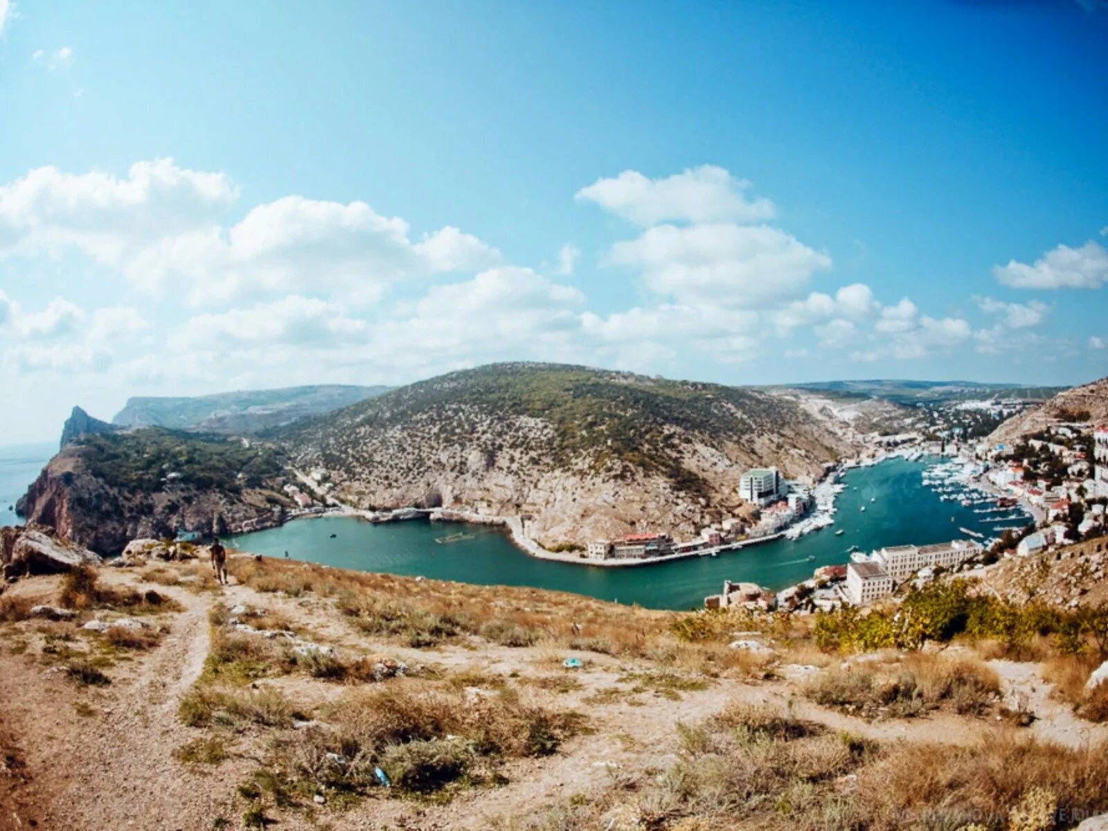 Где красиво в крыму. Балаклава Крым. Крым Севастополь Балаклава. Балаклавская бухта бухта. Балаклава горы Севастополь.