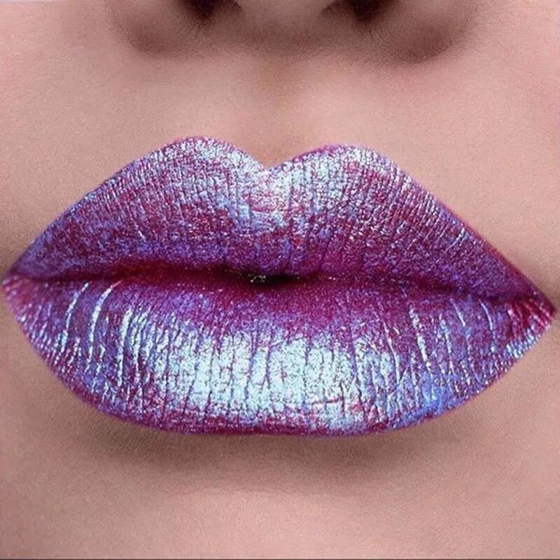 Губы меняющие цвет. Soda metallic lip liquid #mermazing жидкая помада с металлическим эффектом. губы накрашенные блеском. розовая блестящая помада. красивые губы.